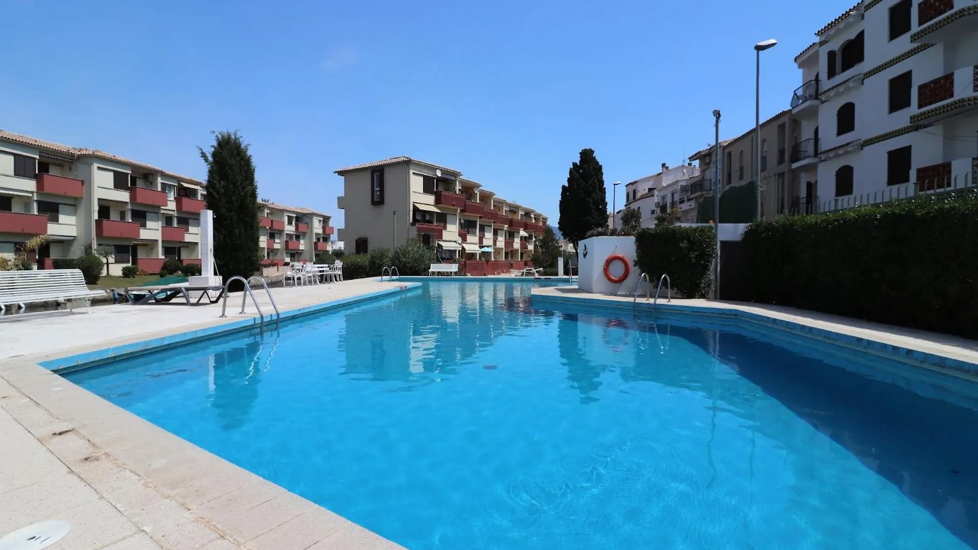 Great Apartment With View Эмпуриабрава