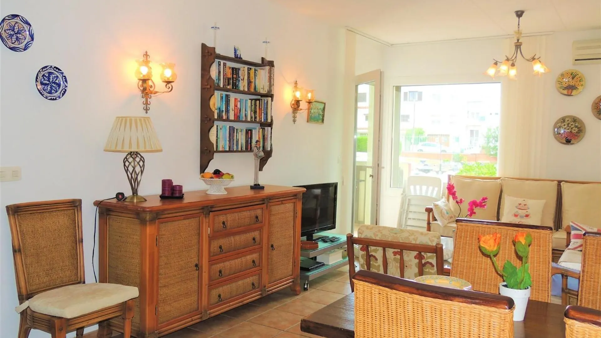 Great Apartment With View Empuriabrava Spain